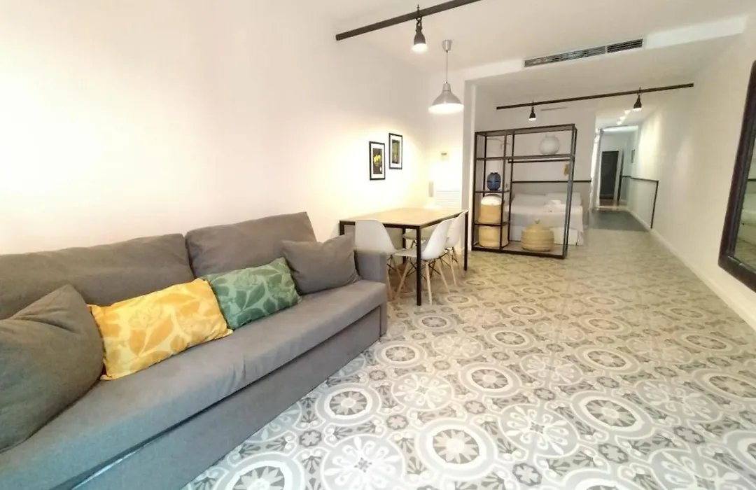 Liceu Apartments By Gaiarooms-1