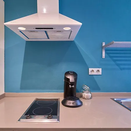 Liceu Apartments By Gaiarooms-3